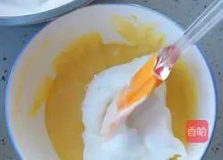 Illustration of how to make chiffon cake 7