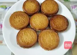 Illustration of how to make pumpkin sandwich cookies 8