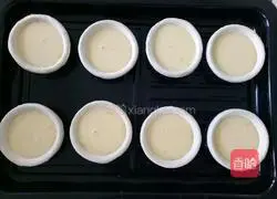 Illustration of homemade egg tarts 8