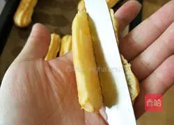 Illustration of how to make éclairs 16