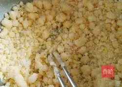 Illustration of how to make egg yolk biscuits 2