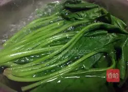 Illustration of how to make fried purple sweet potato rice with eggs 3