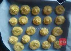 Illustration of how to make vegetable oil cookies 8