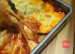 Illustration of how to make cheese and potato layer pie 8