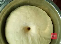 Illustration of how to make low-fat, sugar-free milk and salt soda crackers (about 30 pieces) 4