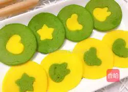 Illustration of how to make two-color waffles 10