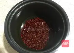 Illustration of how to make homemade red bean paste 3