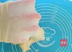 Illustration of how to make Chinese toast 5