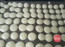 Illustration of how to make egg yolk biscuits 7