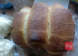 Illustration of how to make egg toast (it looks a bit like Dalie) 5