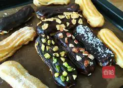 Eclairs Illustration of how to do it 22