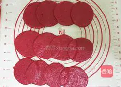 Illustration of how to make rose cookies 13
