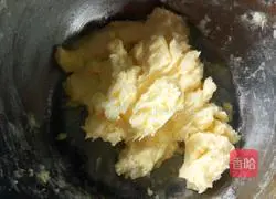 Illustration of how to make Mickey cookies 1