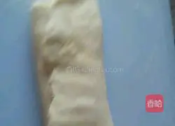 Illustration of how to make egg tart crust 7