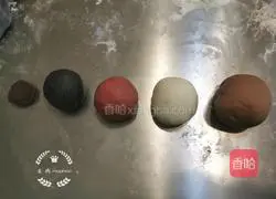 Illustration of how to make four-color donuts 3