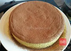 Illustration of Matcha Cocoa Chiffon Cake (Water Bath Method) 15