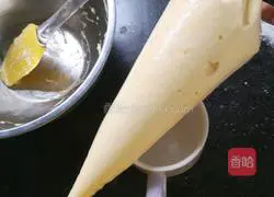 Illustration of how to make oil-free egg biscuits 13