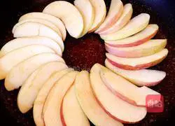 Apple Caramel Cake Pie (Learning Part) Recipe Illustration 6