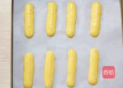 How to make super cute strawberry ice cream puffs 8