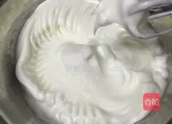 Pumpkin Chiffon Cake Recipe Illustration 14