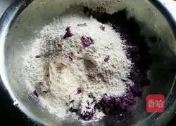 Illustration of how to make purple sweet potato cake 6