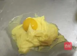 Illustration of how to make witch finger cookies 3