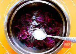 Purple Sweet Potato Roll Recipe Illustration 4