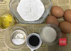 Illustration of how to make chiffon paper cup sesame small cakes 1