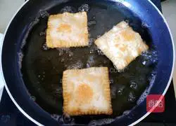 How to make hawthorn cake pie 12