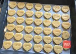 Illustration of how to make egg crisp biscuits 7