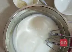 Illustration of how to make cup chiffon cake 10