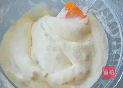 Illustration of how to make meat floss cake 11