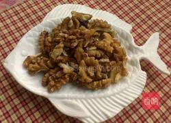 Illustration of how to make walnuts 1