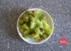 Illustration of how to make kiwi egg tarts 4