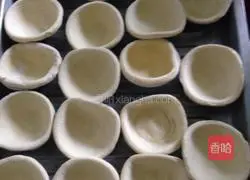 Illustration of homemade egg tarts 1