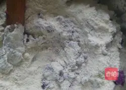 Illustration of how to make purple sweet potato cake 4