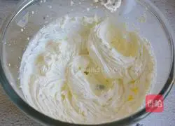 Illustration of making wheel puffs (New Year dessert) 10