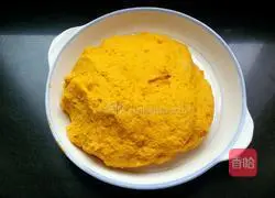 Illustration of how to make pumpkin hair cake 5