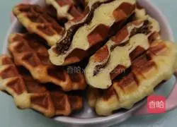 Illustration of how to make sandwich waffles 13