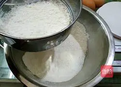 Illustration of how to make egg yolk yuan egg yolk biscuits 2