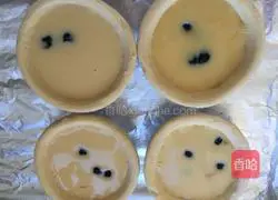 Illustration of how to make crispy egg tarts 7