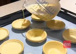 Illustration of how to make egg tarts 4