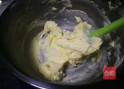 Illustration of how to make salad dressing cheese cookies 5
