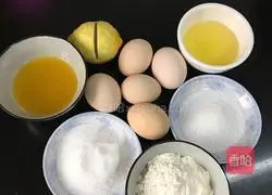 Illustration of how to make chiffon cake 1