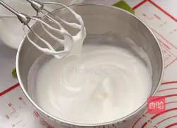 Mango Strawberry Mousse Cake Recipe Illustration 3