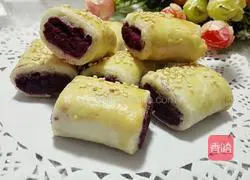 Illustration of how to make golden purple potato rolls 10