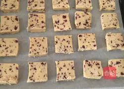 Illustration of how to make cranberry cookies 10