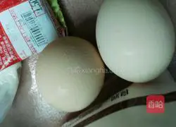 Illustration of how to make egg biscuits 2