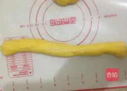 Illustration of how to make pumpkin cheese buns 6