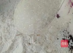 Illustration of how to make purple sweet potato sesame balls 5